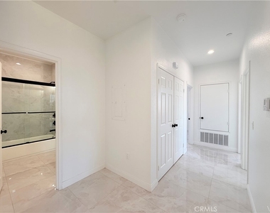 8153 Banana Avenue - Photo Thumbnail 15