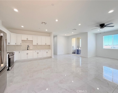 8153 Banana Avenue - Photo Thumbnail 3