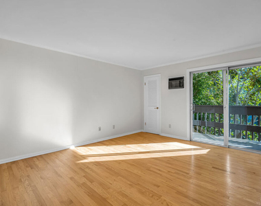 9061 Keith Avenue - Photo Thumbnail 9