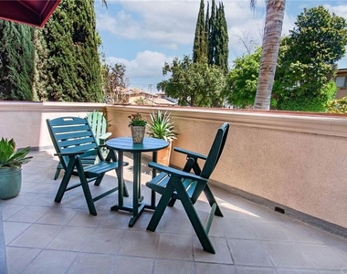 4533 Vista Del Monte Avenue - Photo Thumbnail 6