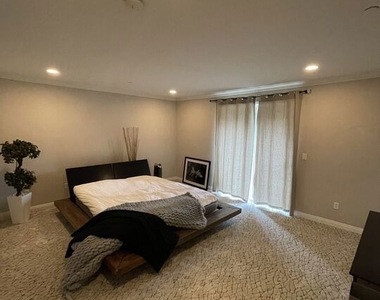4533 Vista Del Monte Avenue - Photo Thumbnail 12
