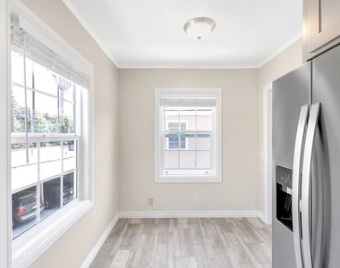 8613 1/4 W Olympic Boulevard - Photo Thumbnail 5