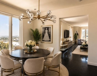1424 N Crescent Heights Boulevard - Photo Thumbnail 2