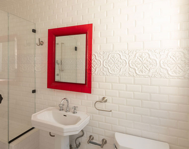 1424 N Crescent Heights Boulevard - Photo Thumbnail 11