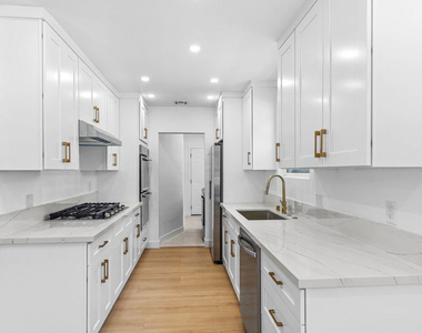 1722 Bel Aire Drive - Photo Thumbnail 11