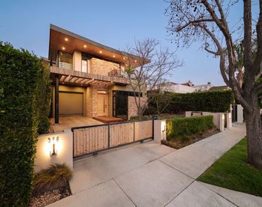 366 Huntley Drive - Photo Thumbnail 25