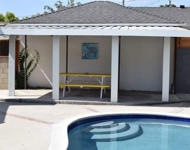 6838 Bertrand Avenue - Photo Thumbnail 18
