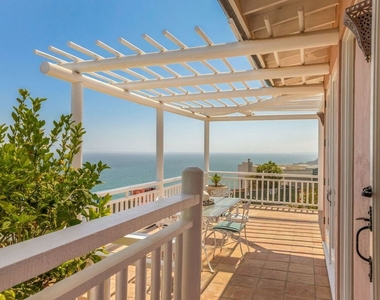 206 Bellino Drive - Photo Thumbnail 13
