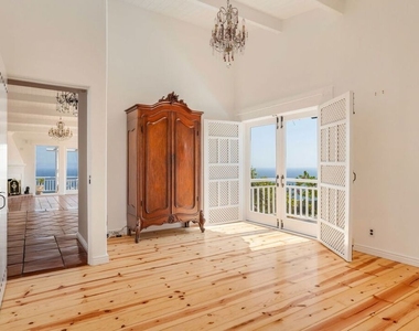 206 Bellino Drive - Photo Thumbnail 30