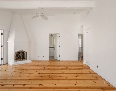 206 Bellino Drive - Photo Thumbnail 22