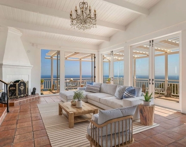 206 Bellino Drive - Photo Thumbnail 7