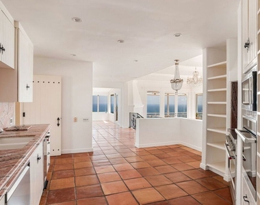 206 Bellino Drive - Photo Thumbnail 12