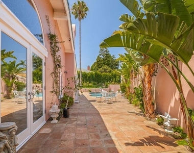 206 Bellino Drive - Photo Thumbnail 21