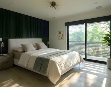 3147 Hollyridge Drive - Photo Thumbnail 5