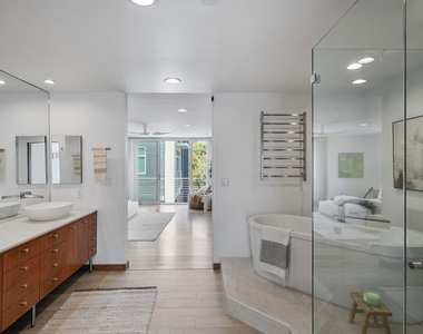 512 Brooks Avenue - Photo Thumbnail 19