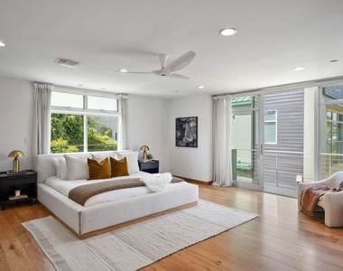 512 Brooks Avenue - Photo Thumbnail 11