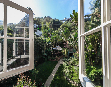 1367 N Beverly Drive - Photo Thumbnail 34