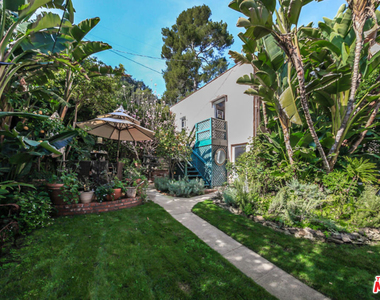 1367 N Beverly Drive - Photo Thumbnail 40