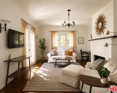 830 N Gardner Street Street - Photo Thumbnail 1