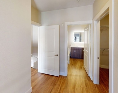 1041 Glendon Avenue - Photo Thumbnail 24