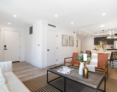 1236 N Fairfax Avenue - Photo Thumbnail 6