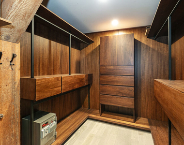 527 Molino Street - Photo Thumbnail 13