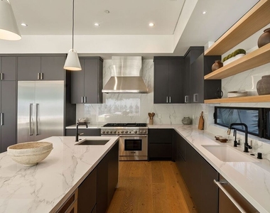 14812 Morrison Street - Photo Thumbnail 21