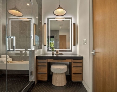 14812 Morrison Street - Photo Thumbnail 49