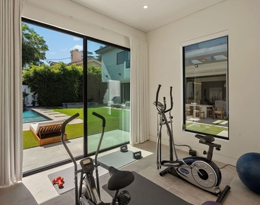 14812 Morrison Street - Photo Thumbnail 39