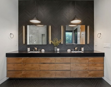 14812 Morrison Street - Photo Thumbnail 48