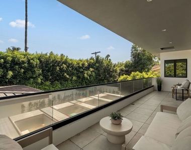 14812 Morrison Street - Photo Thumbnail 53