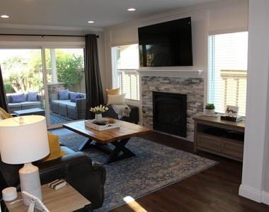 11065 Evening Creek Dr E - Photo Thumbnail 5