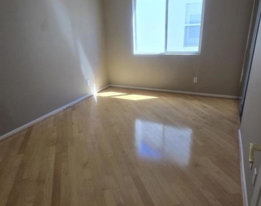 11442 Trailbrook Ln - Photo Thumbnail 23