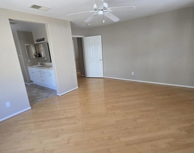 11442 Trailbrook Ln - Photo Thumbnail 40