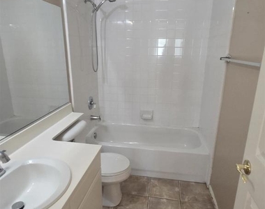 11442 Trailbrook Ln - Photo Thumbnail 27