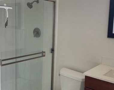 8703 Octans St - Photo Thumbnail 19