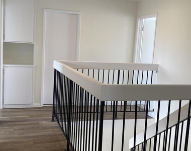 8703 Octans St - Photo Thumbnail 11
