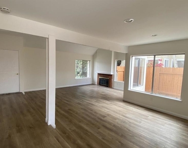 8703 Octans St - Photo Thumbnail 2