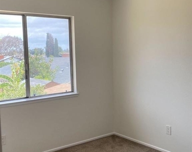 8703 Octans St - Photo Thumbnail 23