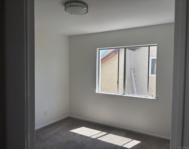 8703 Octans St - Photo Thumbnail 16