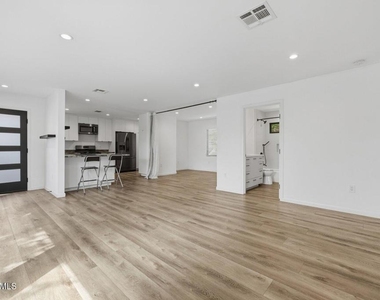 9218 Slater Terrace - Photo Thumbnail 9