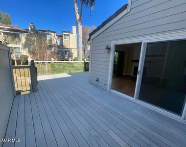 1174 Westlake Boulevard - Photo Thumbnail 20