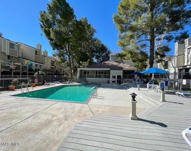 1174 Westlake Boulevard - Photo Thumbnail 22