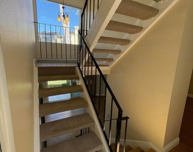 1174 Westlake Boulevard - Photo Thumbnail 8