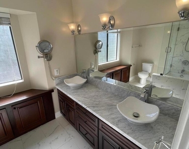 1174 Westlake Boulevard - Photo Thumbnail 16