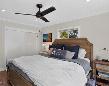 25031 Adelanto Drive - Photo Thumbnail 22