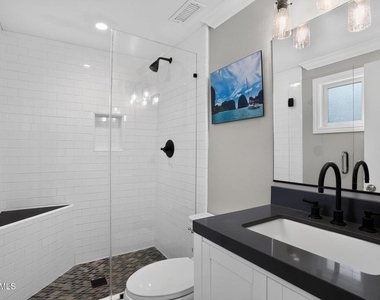 25031 Adelanto Drive - Photo Thumbnail 24