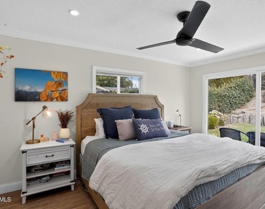 25031 Adelanto Drive - Photo Thumbnail 21