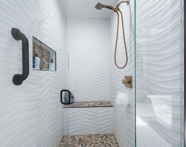 76 Princeton Drive - Photo Thumbnail 16
