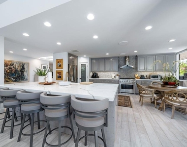 76 Princeton Drive - Photo Thumbnail 8